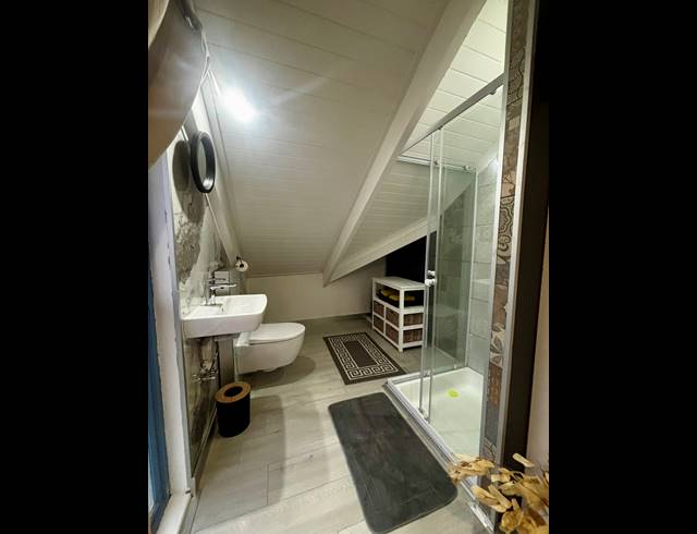 1 bed property to rent in CAPE TOWN